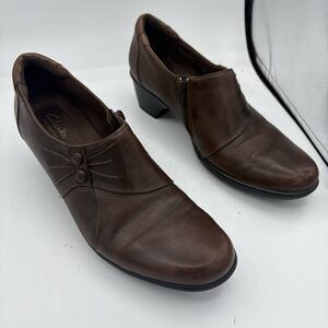 Clarks Bendables Boots Womens Size 8.5 N Brown Leather Zip Heel Ankle Booties F3